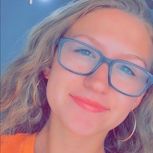 Meet your Posher, Mckayla